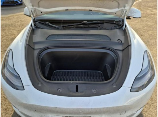 2022 Tesla Model Y Long Range Dual AWD