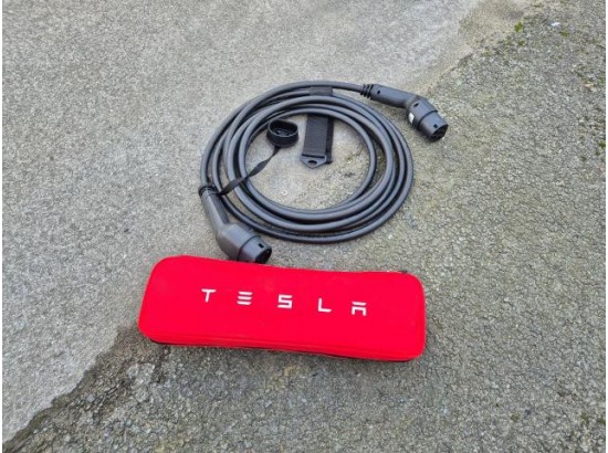 2022 Tesla Model Y Long Range Dual AWD