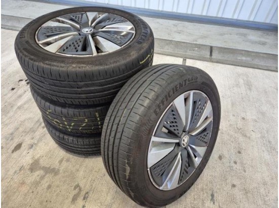 2024 Skoda Karoq Selection