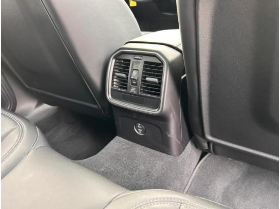 2024 Porsche Macan S