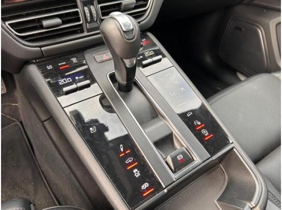 2024 Porsche Macan S