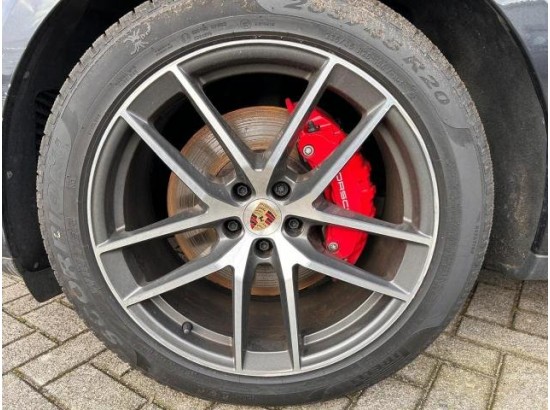 2024 Porsche Macan S