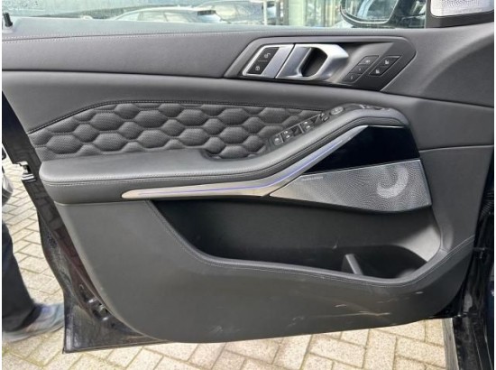 2024 BMW X5M Competition