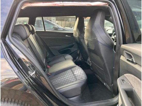 2025 Volkswagen Golf VIII Variant 1.5 eTSI 110 kW R-Line