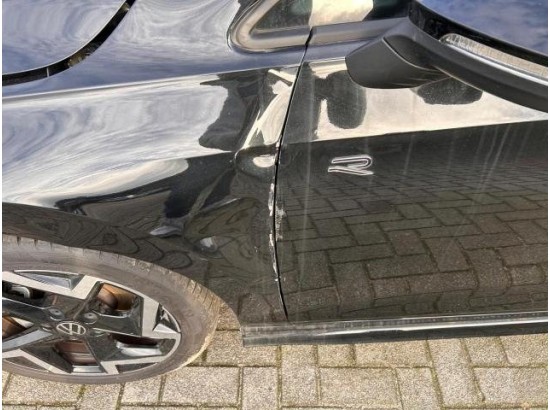 2025 Volkswagen Golf VIII Variant 1.5 eTSI 110 kW R-Line