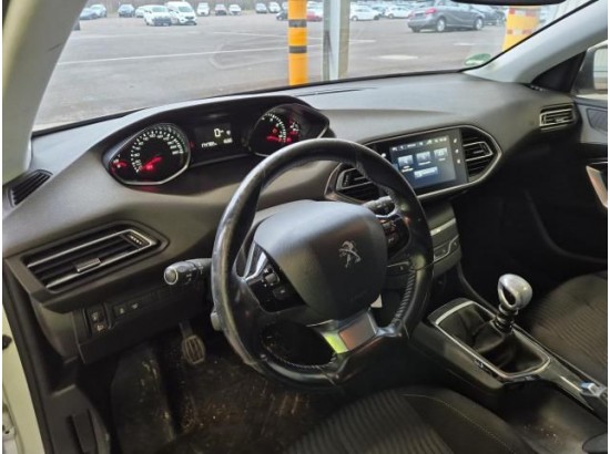 2015 Peugeot 308 SW Active