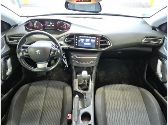 2015 Peugeot 308 SW Active