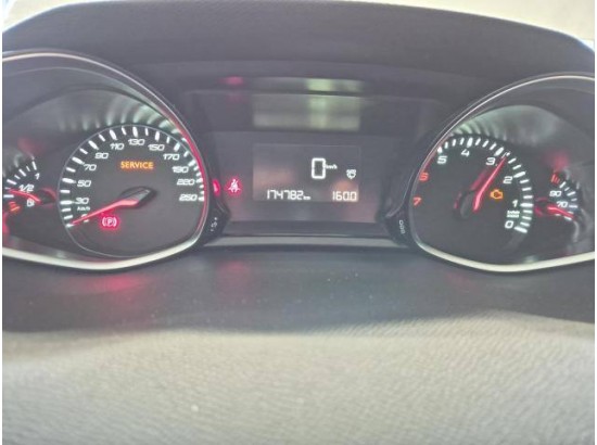 2015 Peugeot 308 SW Active