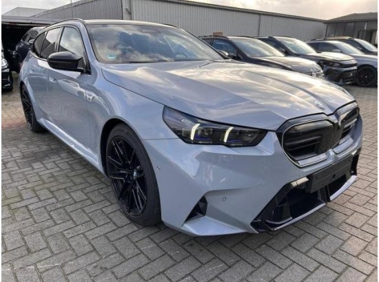 2025 BMW M5 Touring Basis