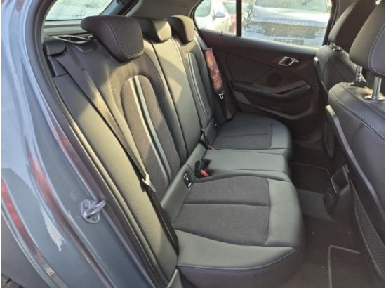 2022 BMW 1er Lim. 120i Sport Line