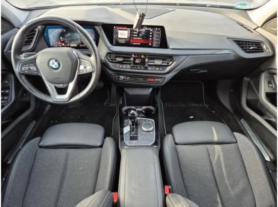 2022 BMW 1er Lim. 120i Sport Line