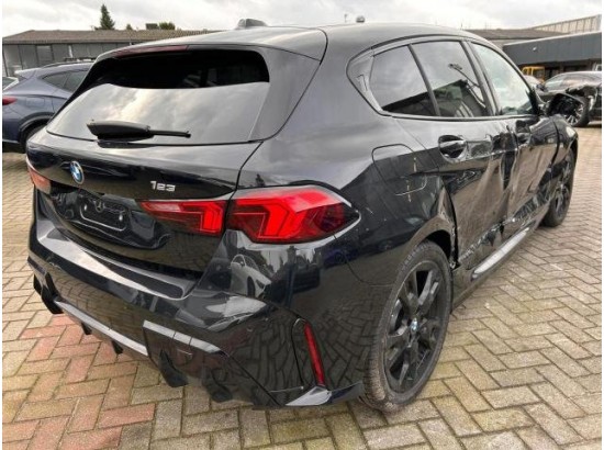 2025 BMW 1er Lim. 123 xDrive M Sport