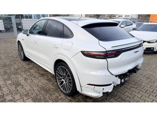 2022 Porsche Cayenne E-Hybrid Platinum Edition