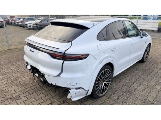 2022 Porsche Cayenne E-Hybrid Platinum Edition