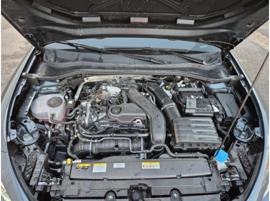2025 Seat Leon Sportstourer 1.5 eTSI 110 kW FR