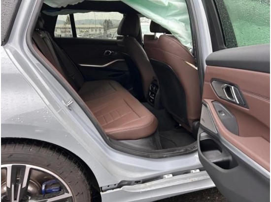 2025 BMW 3er Touring 330 d xDrive M Sport