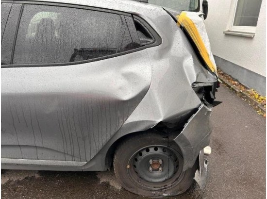 2024 Renault Clio V Esprit Alpine