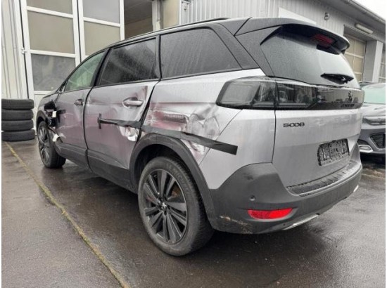 2024 Peugeot 5008 Hybrid 136 GT