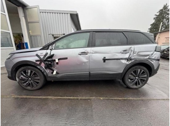 2024 Peugeot 5008 Hybrid 136 GT