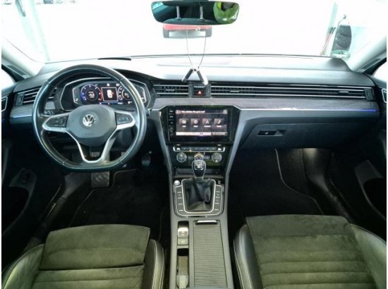 2020 Volkswagen Passat Variant Elegance