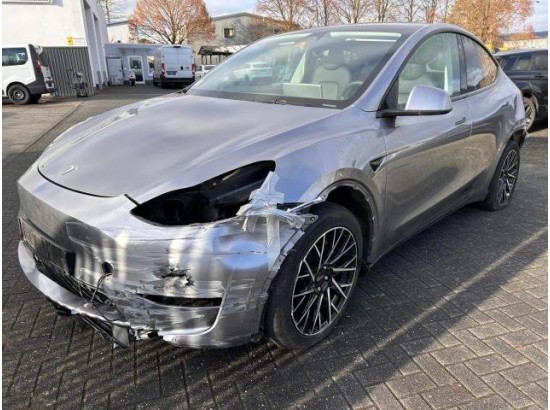 2024 Tesla Model Y AWD Maximale Reichweite Dual