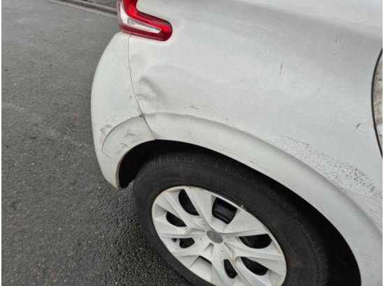 2015 Peugeot 208 Like