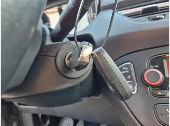 2016 Opel Corsa E Edition