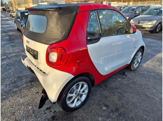2018 Smart fortwo cabrio electric drive / EQ