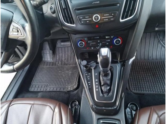 2018 Ford Focus Turnier Titanium