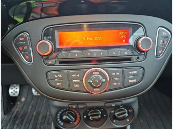 2015 Opel Corsa E Color Edition ecoFlex