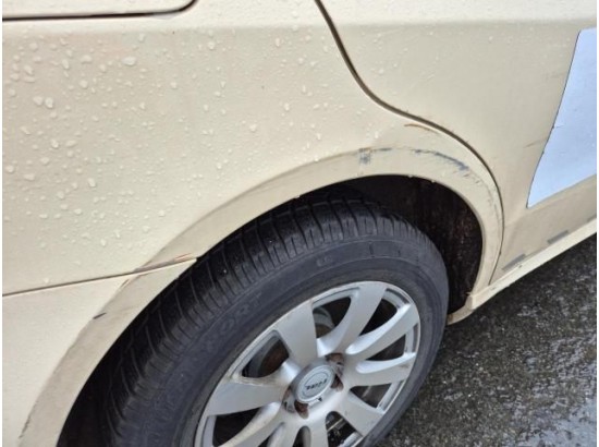 2016 Mercedes-Benz E -Klasse  E 200 BlueTec