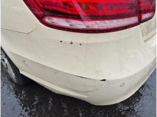 2016 Mercedes-Benz E -Klasse  E 200 BlueTec