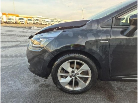 2015 Renault Clio Limited