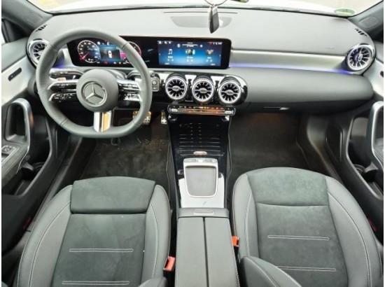 2025 Mercedes-Benz A -Klasse A 220 d Spezial Edition