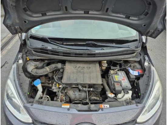 2016 Hyundai i10 YES!