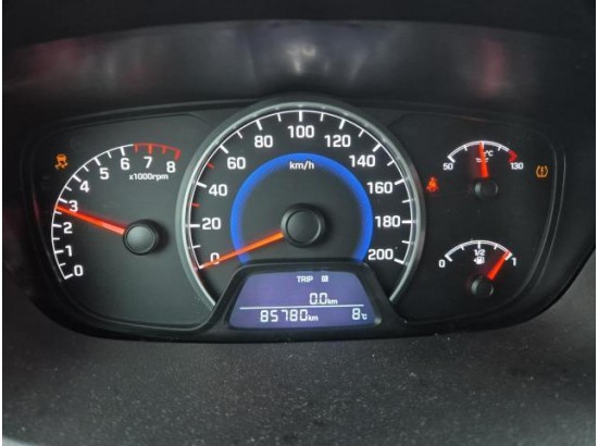 2016 Hyundai i10 YES!