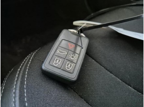 2016 Volvo XC60 Kinetic 2WD