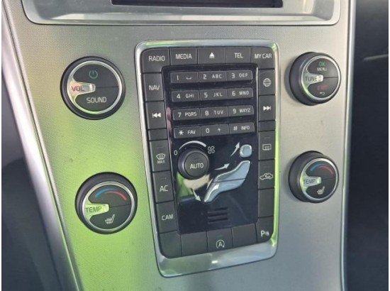 2016 Volvo XC60 Kinetic 2WD