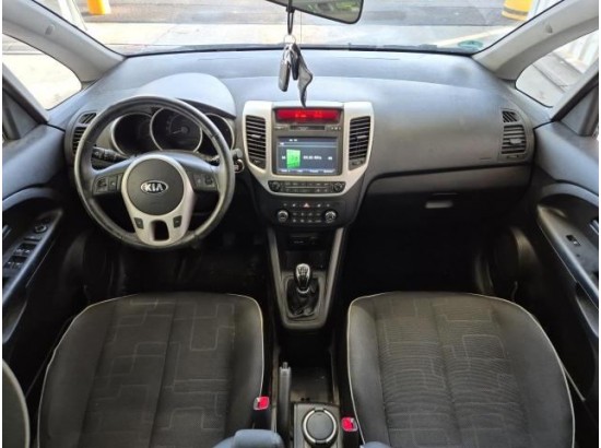 2015 Kia Venga Dream Team