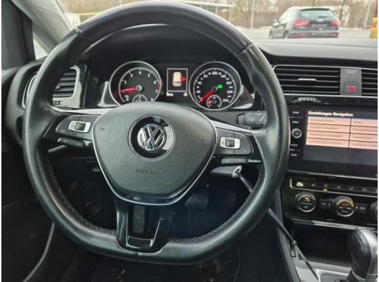 2019 Volkswagen Golf VII Lim. BMT/Start-Stopp Highline