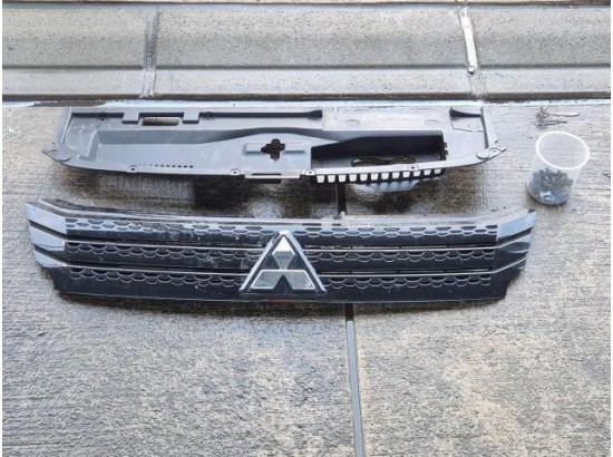 2023 Mitsubishi Eclipse Cross Plus Select Hybrid 4WD