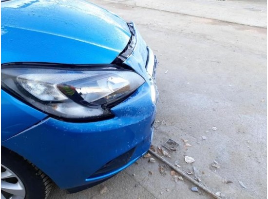 2016 Opel Corsa E drive