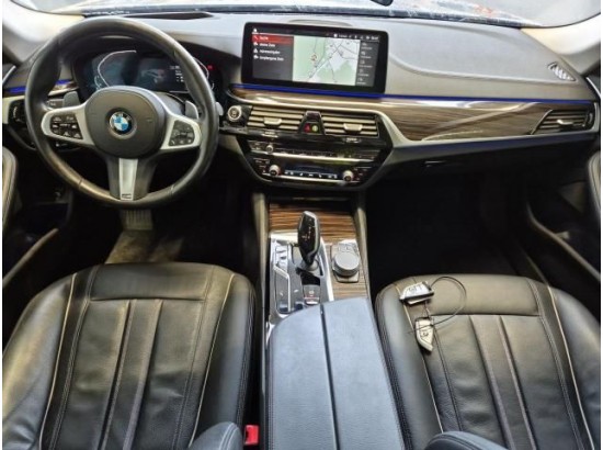 2021 BMW 5er Touring 540 d xDrive Luxury Line