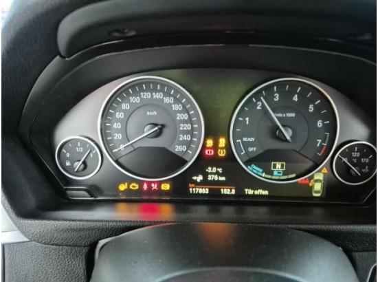 2016 BMW 3er Lim. 330e iPerformance Luxury Line