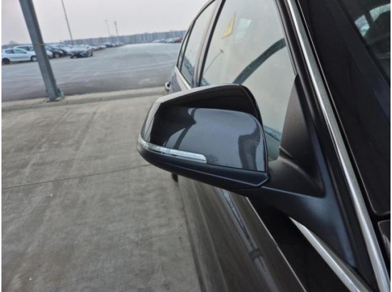 2016 BMW 3er Lim. 330e iPerformance Luxury Line