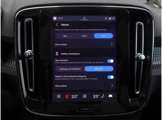 2025 Volvo EC40 300 kW Twin Motor AWD Ultra Black Edition