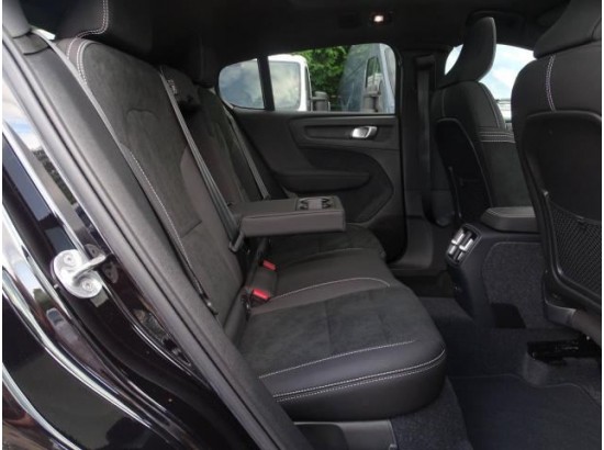 2025 Volvo EC40 300 kW Twin Motor AWD Ultra Black Edition