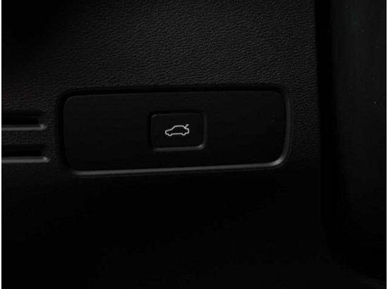 2025 Volvo EC40 300 kW Twin Motor AWD Ultra Black Edition