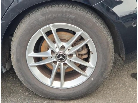 2020 Mercedes-Benz A -Klasse A180 Edition 19