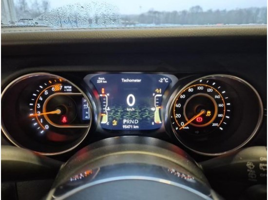 2020 Jeep Wrangler / Wrangler Unlimited Sahara